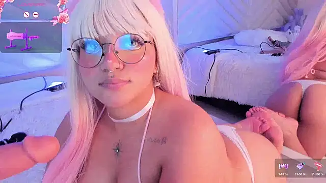 Snapshot of Sally__Walker chatting on 4, 2, 2025 Sally Walker online show from 4, 2, 2025