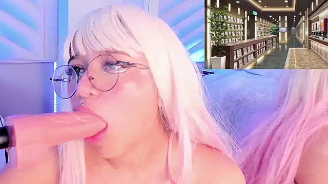 Snapshot of Sally__Walker chatting on 4, 2, 2025 Sally Walker online show from 4, 2, 2025