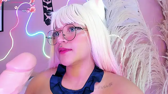 Snapshot of Sally__Walker chatting on 26, 2, 2025 Sally Walker online show from 26, 2, 2025