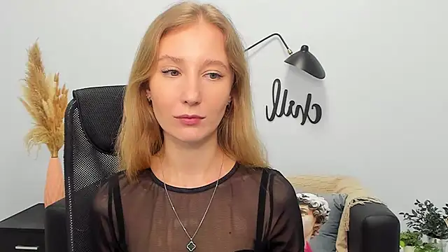 Snapshot of LolaWilsons chatting on 22, 3, 2025 LolaWilsons online show from 22, 3, 2025