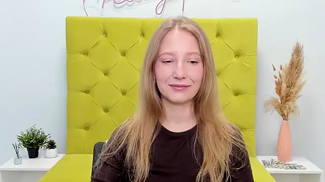 Snapshot of LolaWilsons chatting on 29, 4, 2026 LolaWilsons online show from 29, 4, 2026