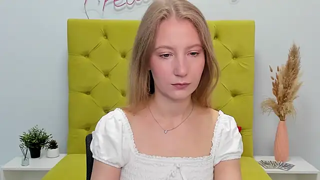 Snapshot of LolaWilsons chatting on 2, 5, 2026 LolaWilsons online show from 2, 5, 2026
