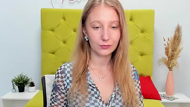 Snapshot of LolaWilsons chatting on 11, 5, 2026 LolaWilsons online show from 11, 5, 2026