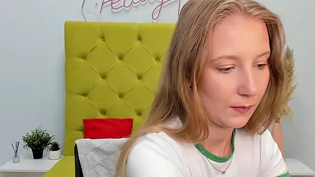 Snapshot of LolaWilsons chatting on 19, 5, 2026 LolaWilsons online show from 19, 5, 2026