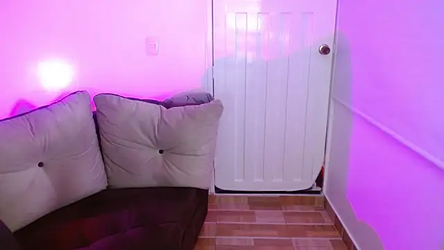 Snapshot of milfrousse chatting on 16, 2, 2026 milfrousse online show from 16, 2, 2026