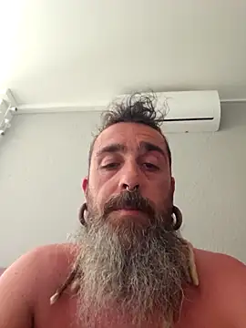 Snapshot of wCletuMEvanr chatting on 6, 4, 2026 wCletuMEvanr online show from 6, 4, 2026