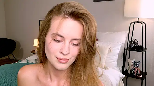 RozzitaBedberry online show from 10, 9, 2025