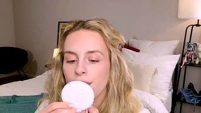 RozzitaBedberry online show from 29, 10, 2025