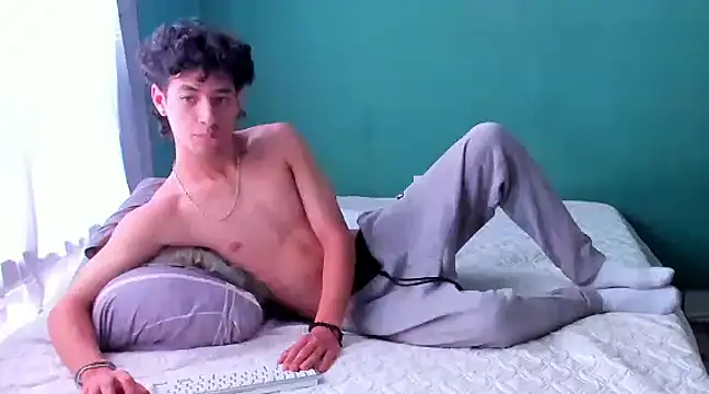 Snapshot of Chandler_ken chatting on 30, 12, 2024 Chandler ken online show from 30, 12, 2024