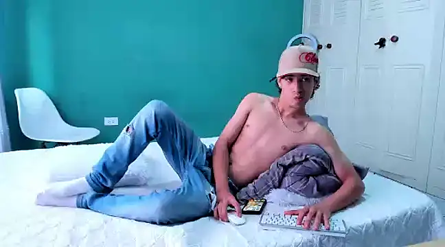 Snapshot of Chandler_ken chatting on 4, 1, 2025 Chandler ken online show from 4, 1, 2025