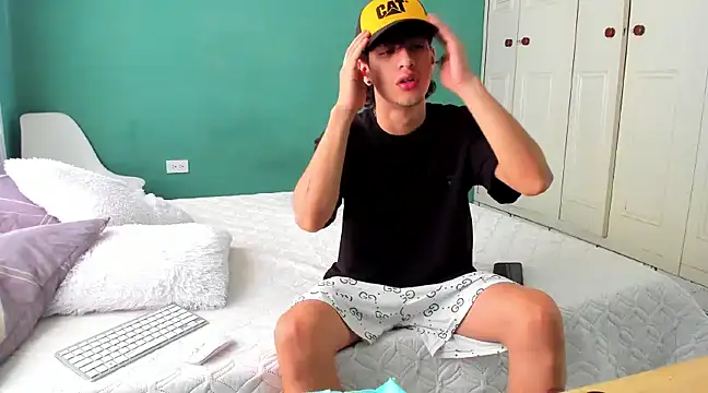 Snapshot of Chandler_ken chatting on 7, 1, 2025 Chandler ken online show from 7, 1, 2025