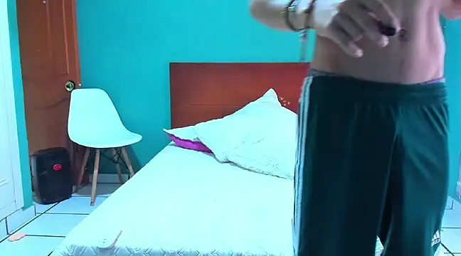 Snapshot of Chandler_ken chatting on 4, 3, 2025 Chandler ken online show from 4, 3, 2025