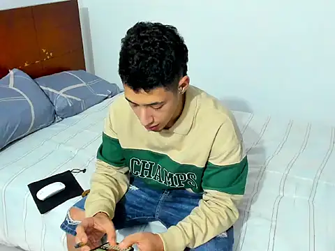 Snapshot of Chandler_ken chatting on 5, 12, 2025 Chandler ken online show from 5, 12, 2025