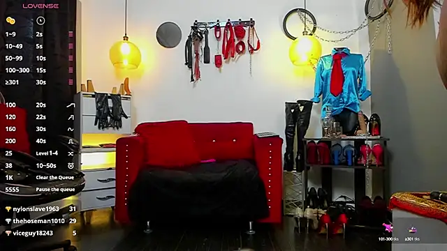 LiaTaylorr online show from 12, 3, 2025