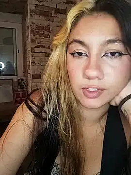 blvckbabyweed07 online show from 4, 4, 2026