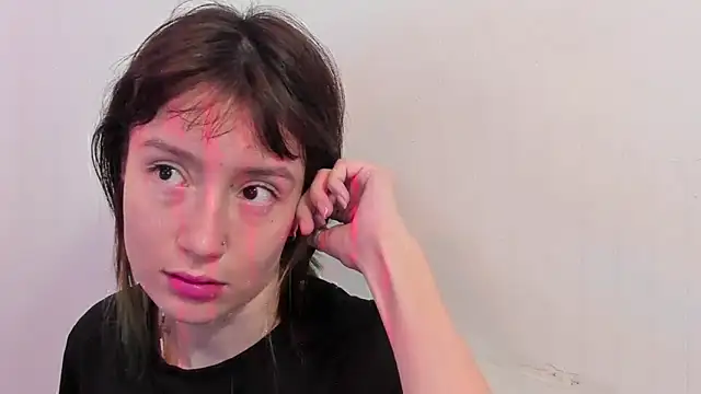 Snapshot of lizzy_davis_1 chatting on 19, 1, 2025 lizzy davis 1 online show from 19, 1, 2025