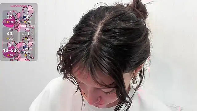 Snapshot of lizzy_davis_1 chatting on 10, 2, 2025 lizzy davis 1 online show from 10, 2, 2025