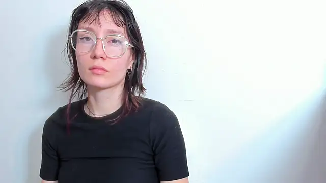 Snapshot of lizzy_davis_1 chatting on 11, 10, 2025 lizzy davis 1 online show from 11, 10, 2025