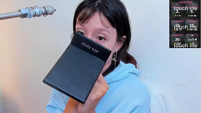 Snapshot of lizzy_davis_1 chatting on 27, 10, 2025 lizzy davis 1 online show from 27, 10, 2025