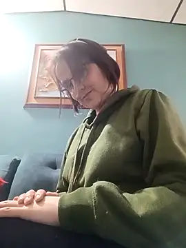 Snapshot of IsisBlake chatting on 4, 11, 2025 IsisBlake online show from 4, 11, 2025