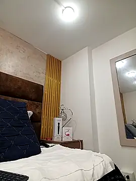 Snapshot of IsisBlake chatting on 9, 11, 2025 IsisBlake online show from 9, 11, 2025