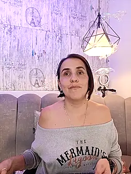 Snapshot of IsisBlake chatting on 24, 11, 2025 IsisBlake online show from 24, 11, 2025