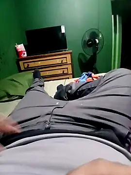 Snapshot of morenogts69 chatting on 17, 10, 2025 morenogts69 online show from 17, 10, 2025