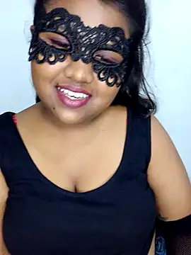 Snapshot of Sexy--queen1 chatting on 11, 10, 2025 Sexy--queen1 online show from 11, 10, 2025