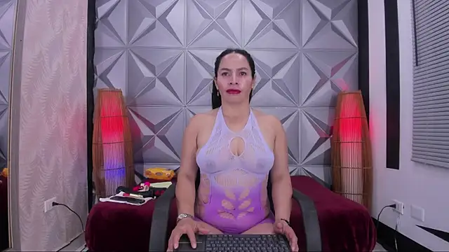 MaduraLuciana online show from 26, 2, 2025