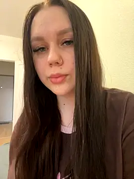 Snapshot of Marylallka5 chatting on 20, 11, 2025 Marylallka5 online show from 20, 11, 2025