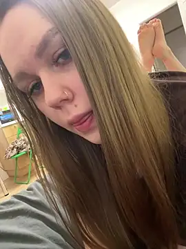 Snapshot of Marylallka5 chatting on 24, 2, 2026 Marylallka5 online show from 24, 2, 2026