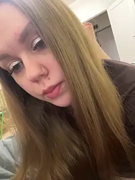 Snapshot of Marylallka5 chatting on 26, 2, 2026 Marylallka5 online show from 26, 2, 2026