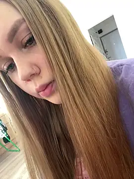 Snapshot of Marylallka5 chatting on 15, 3, 2026 Marylallka5 online show from 15, 3, 2026