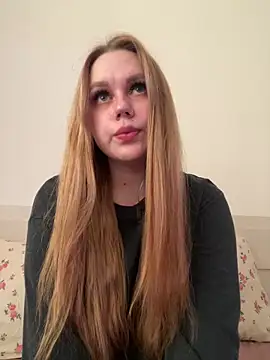Snapshot of Marylallka5 chatting on 3, 6, 2026 Marylallka5 online show from 3, 6, 2026