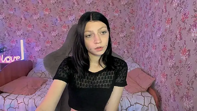 Snapshot of Lolly_Haze chatting on 14, 12, 2025 Lolly Haze online show from 14, 12, 2025