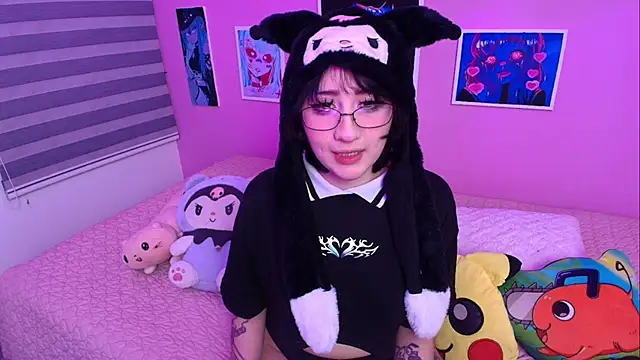 Miwa violet online show from 14, 12, 2025