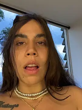 Cuteandhornyy online show from 10, 3, 2025