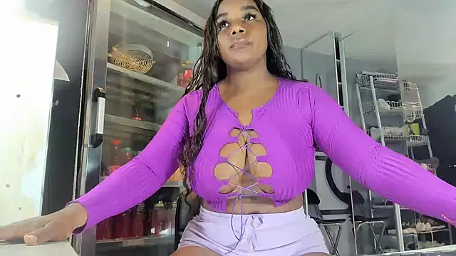 Snapshot of MAREIA_25 chatting on 17, 1, 2025 MAREIA 25 online show from 17, 1, 2025