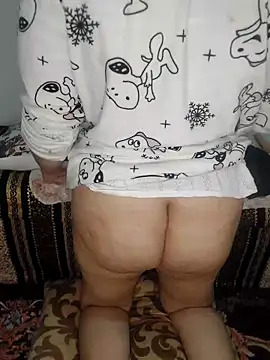 Snapshot of Diana-sexy chatting on 11, 10, 2025 Diana-sexy online show from 11, 10, 2025