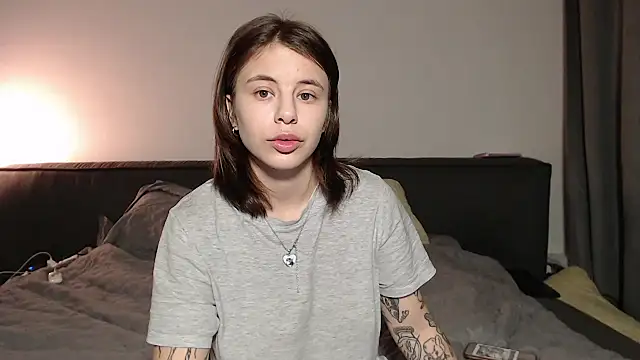 Snapshot of MazzyDoll chatting on 12, 3, 2025 MazzyDoll online show from 12, 3, 2025