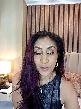 Snapshot of MonicaMoret chatting on 12, 3, 2025 MonicaMoret online show from 12, 3, 2025