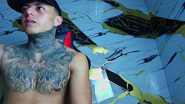 Kevin22 222 online show from 3, 2, 2025