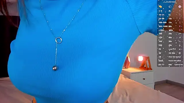 Kelly Cuutie online show from 15, 4, 2026