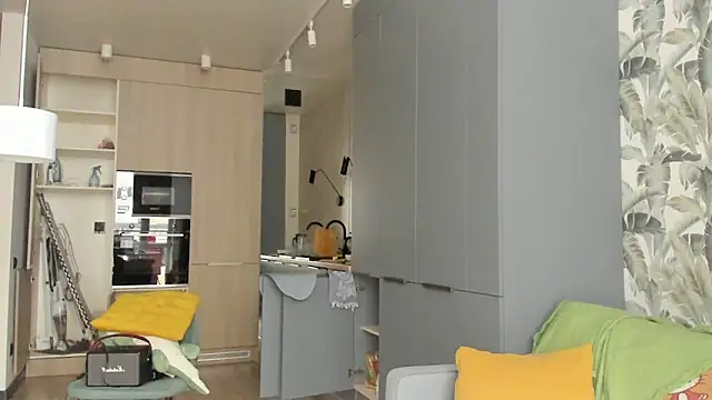 Lilith lutherlow online show from 14, 2, 2026