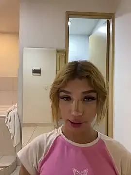 Snapshot of manely1 chatting on 6, 1, 2025 manely1 online show from 6, 1, 2025