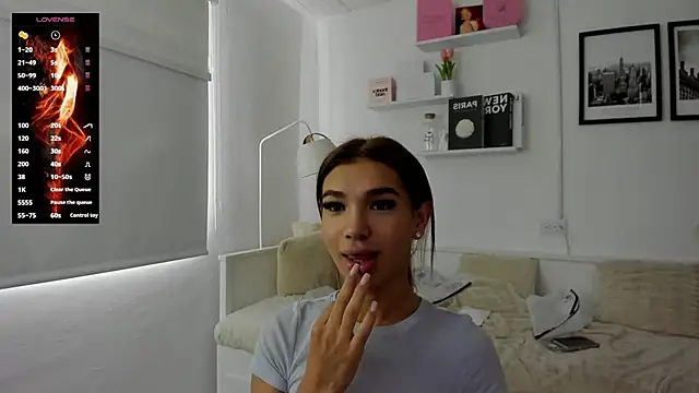 Snapshot of manely1 chatting on 9, 3, 2026 manely1 online show from 9, 3, 2026