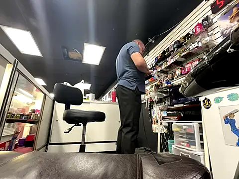 Snapshot of RawRyder8 chatting on 19, 11, 2025 RawRyder8 online show from 19, 11, 2025