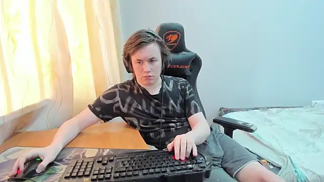 iliaskrislove online show from 17, 4, 2026