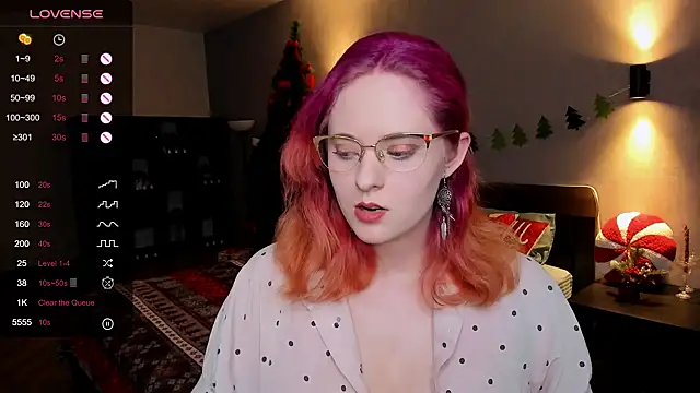 Snapshot of Aemilia_ chatting on 8, 1, 2025 Aemilia online show from 8, 1, 2025