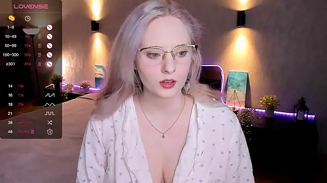 Snapshot of Aemilia_ chatting on 11, 2, 2025 Aemilia online show from 11, 2, 2025